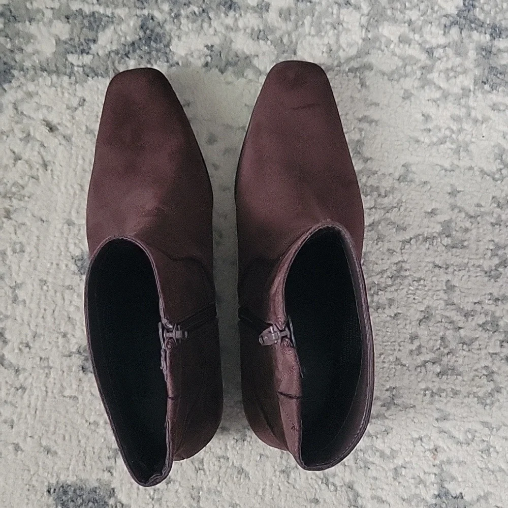 Universal Thread Dark Brown Suede Ankle Booties with Side Zip